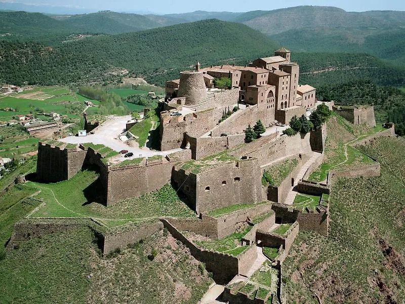 Parador De Cardona
