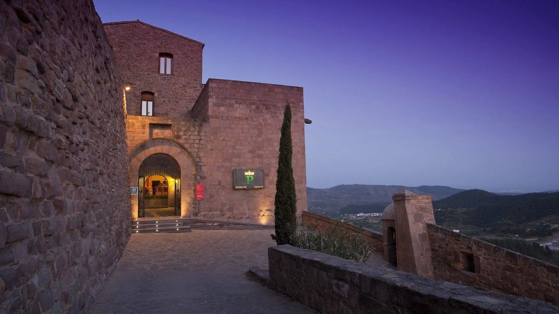 Hotel Parador De Cardona